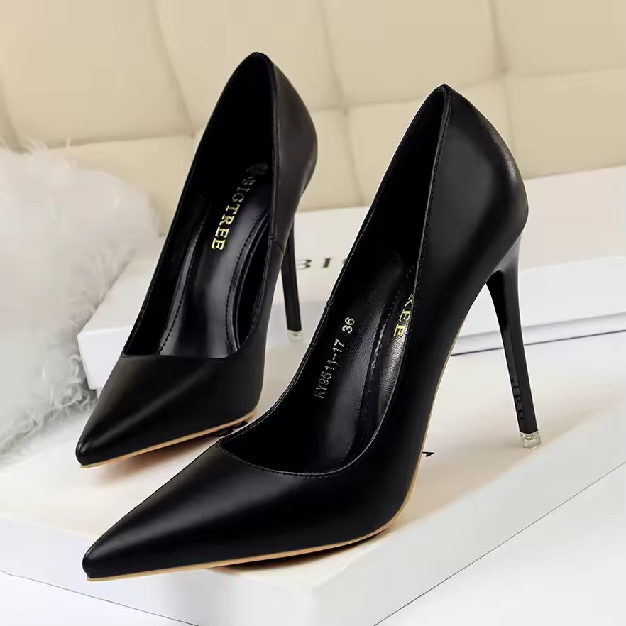 9511-17 Trendy Simple Stiletto Ladies Heel Shoes Splicing Pointy With Shallow Tops Office Ladies Thin High Heels Shoes for Women